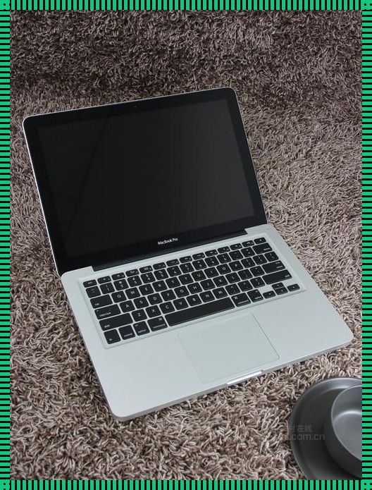 1819岁macbookpro高清：家装与门面房的完美结合