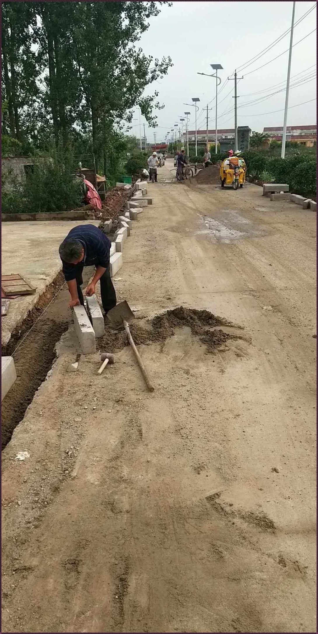 铺设路缘石一米人工费：细节决定质量